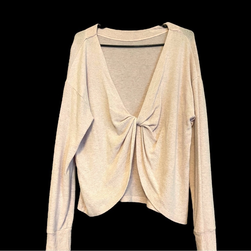 SOFT pink twist front or backless Victoria's Secret top reversible - Picture 4 of 7